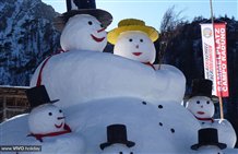 Giganti pupazzi di neve Giganti pupazzi di neve - Area sciistica Croda Rossa