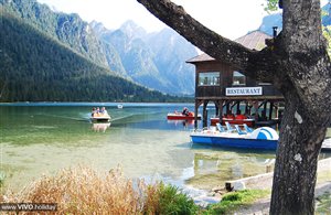 Lago di Dobbiaco in Alta Pusteria