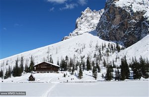 Escursione invernale al Rifugio Tre Scarperi in Val Campo di Dentro
